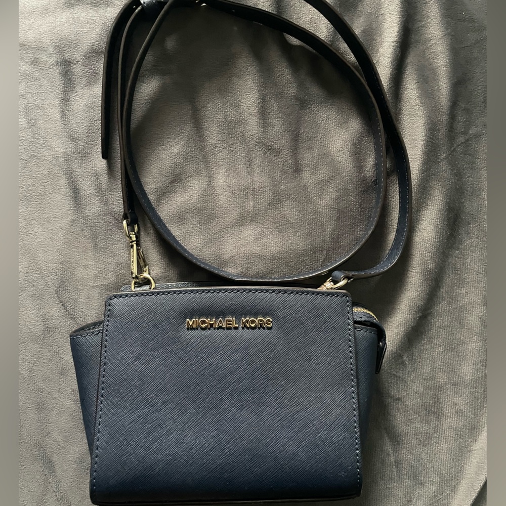 Michael Kors Selma Mini Crossbody Purse
